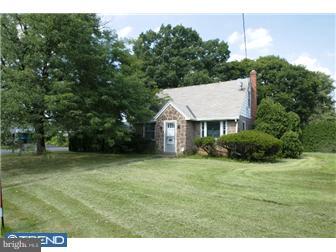 2111 Bernville Road Reading, PA 19601 - Photo 3 of 12 Exterior Front