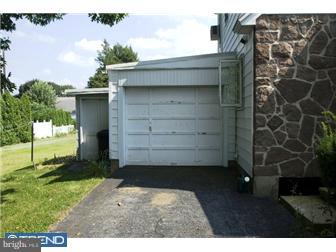 2111 Bernville Road Reading, PA 19601 - Photo 4 of 12 Garage