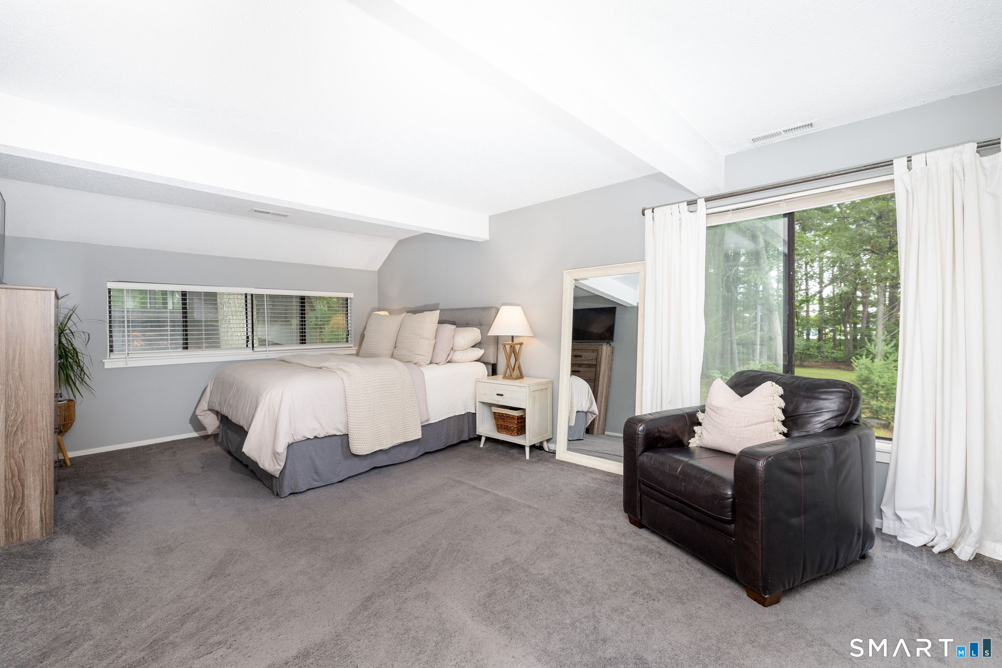 15 Gray Pine Common, Unit 15 Avon, CT 06001 - Photo 22 of 40