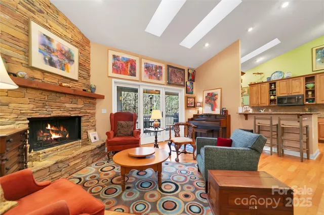 $573,500 | 301 Qualla Circle, Brevard, NC 28712