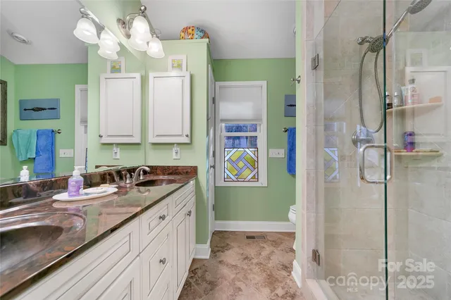 $573,500 | 301 Qualla Circle, Brevard, NC 28712