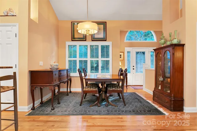 $573,500 | 301 Qualla Circle, Brevard, NC 28712