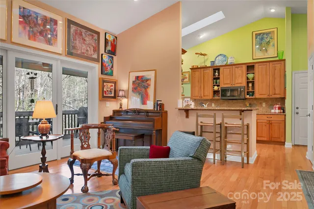 $573,500 | 301 Qualla Circle, Brevard, NC 28712