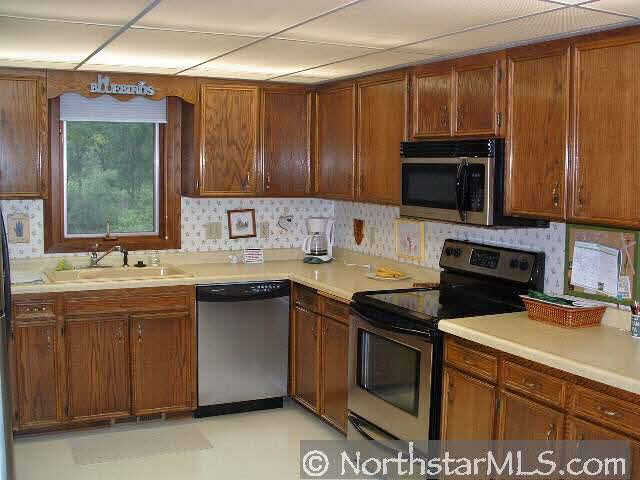 9524 Dakota Road Bloomington, MN 55438 - Photo 4 of 10 Gallery Image 4