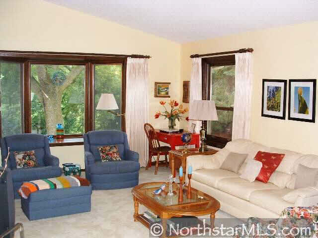 9524 Dakota Road Bloomington, MN 55438 - Photo 8 of 10 Gallery Image 8