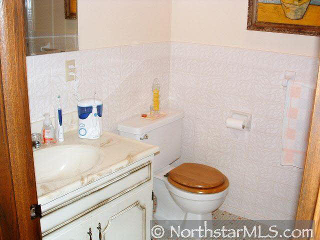 9524 Dakota Road Bloomington, MN 55438 - Photo 9 of 10 Gallery Image 9