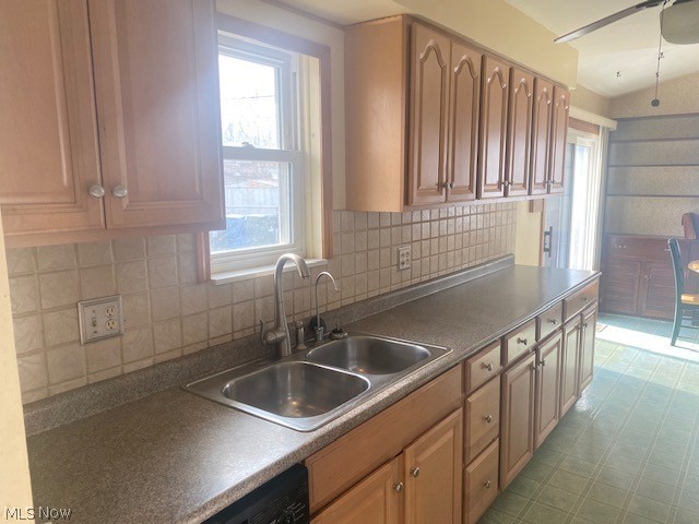 4204 Knickerbocker Road Sheffield Lake, OH 44054 - Photo 4 of 20 Gallery Image 4