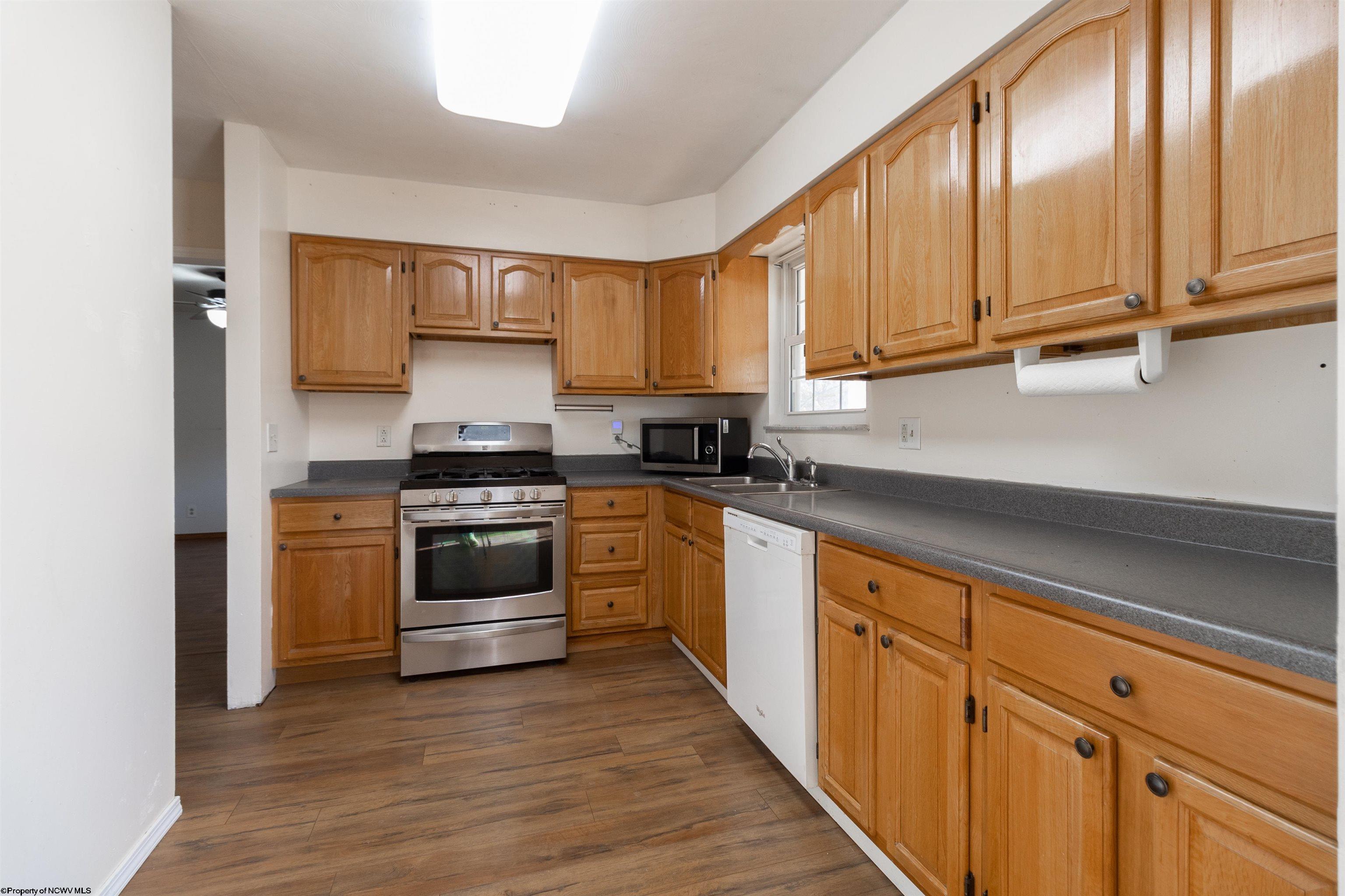 2856 Corbin Branch Road Bridgeport, WV 26330 - Photo 7 of 39 Gallery Image 7