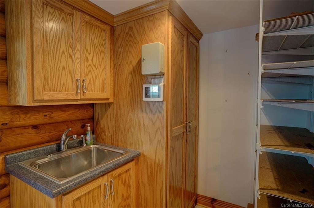215 Sunset View Ridge Bryson City, NC 28713 - Photo 17 of 46 Gallery Image 17