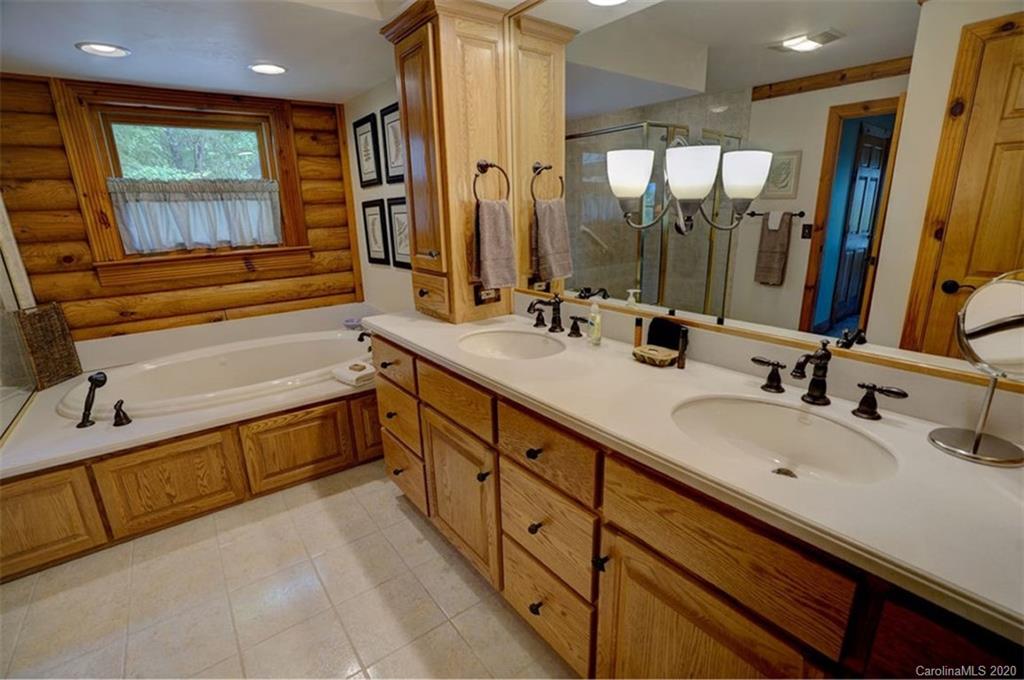 215 Sunset View Ridge Bryson City, NC 28713 - Photo 23 of 46 Gallery Image 23
