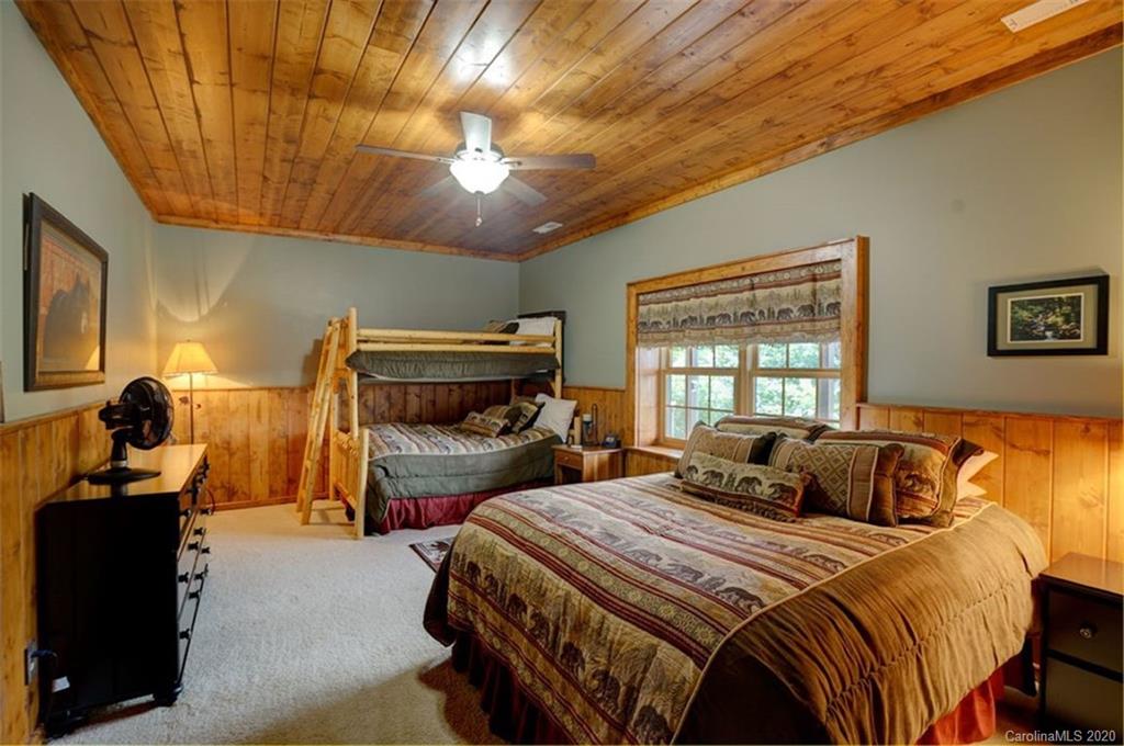 215 Sunset View Ridge Bryson City, NC 28713 - Photo 37 of 46 Gallery Image 37
