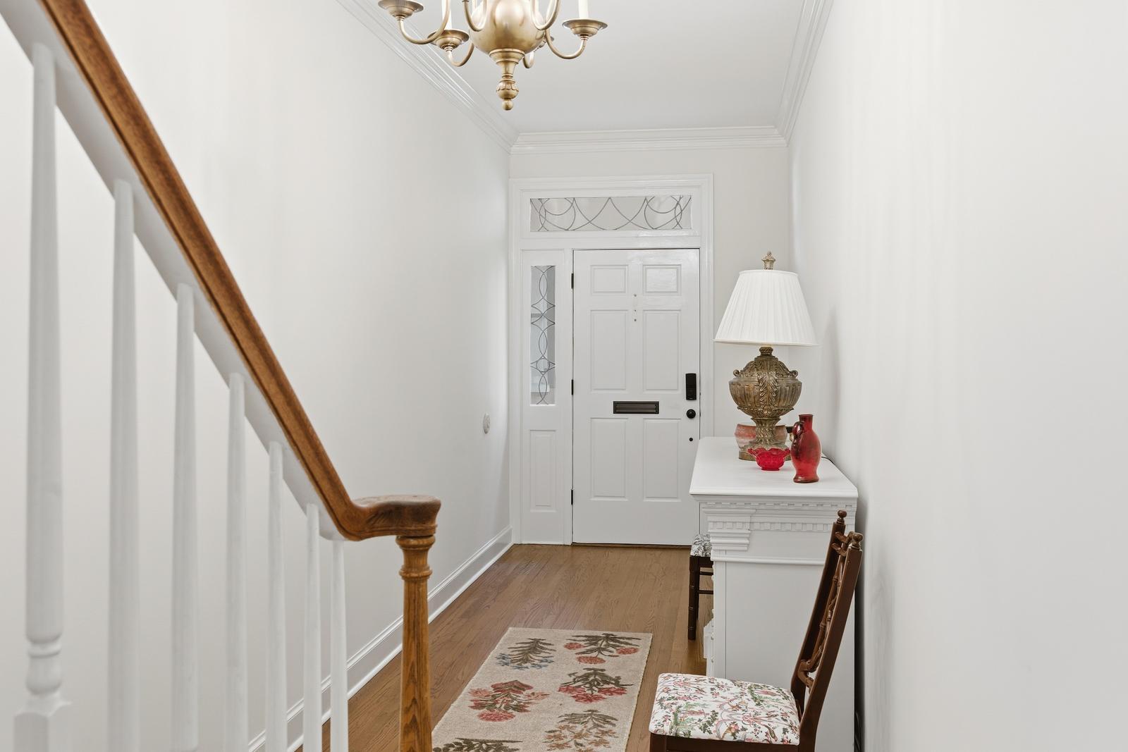 38 Elliott Street Charleston, SC 29401 - Photo 7 of 37 Foyer