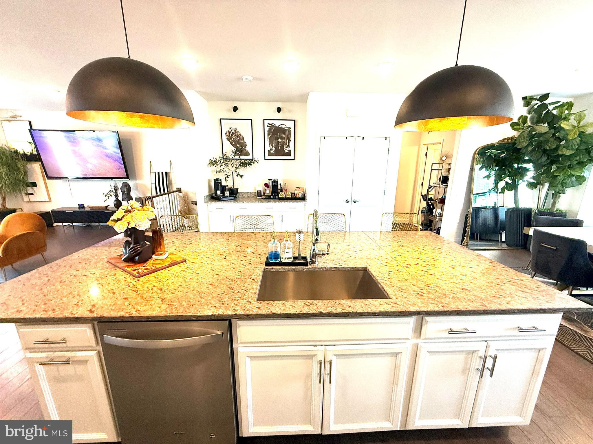 17351 Redshank Road Dumfries, VA 22026 - Photo 20 of 61