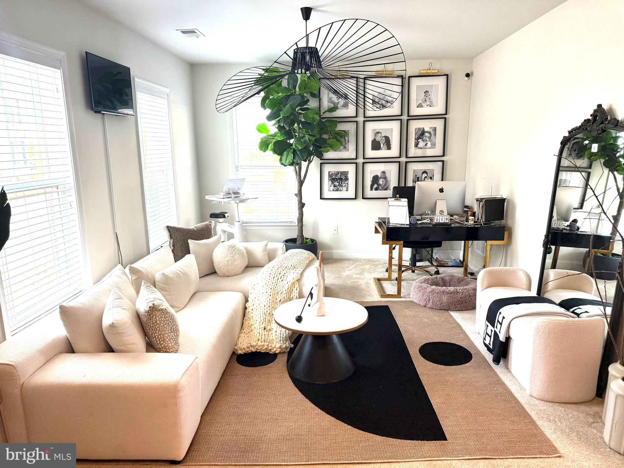 17351 Redshank Road Dumfries, VA 22026 - Photo 6 of 61