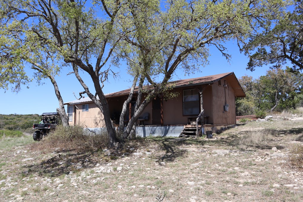 462 Schenk Witkowski Road Rocksprings, TX 78880 - Photo 15 of 51