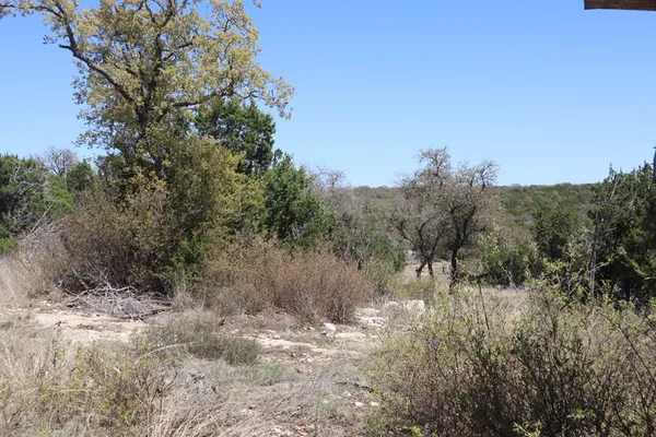 a view of a dry field