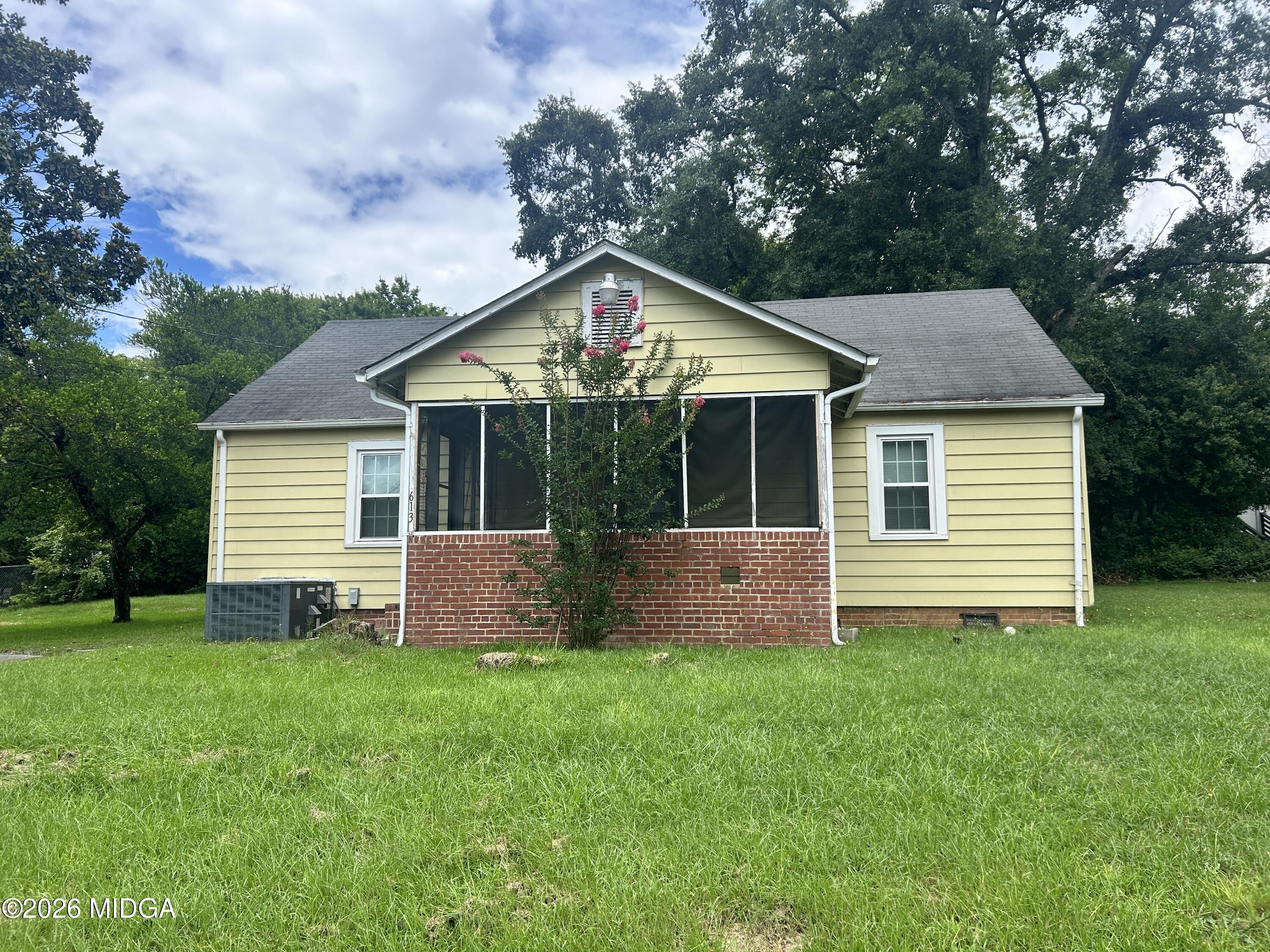 613 Moreland Avenue Macon, GA 31206 - Photo 1 of 11 IMG_20260715_163224