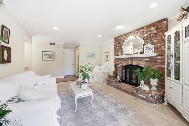 $1,175,000 | 873 Capitan Street, Newbury Park, CA 91320