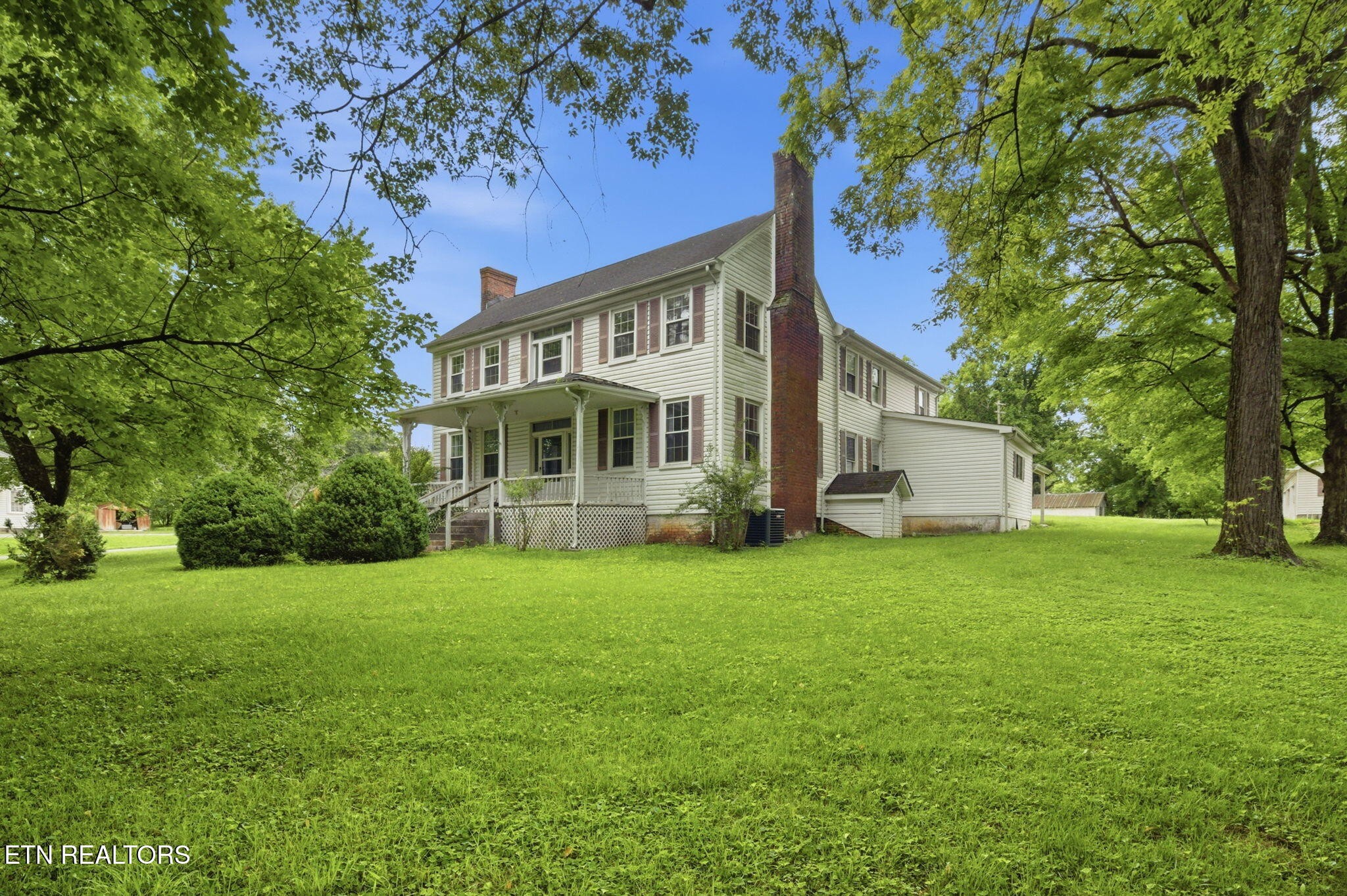 9320 Mascot Road Mascot, TN 37806 - Photo 1 of 52