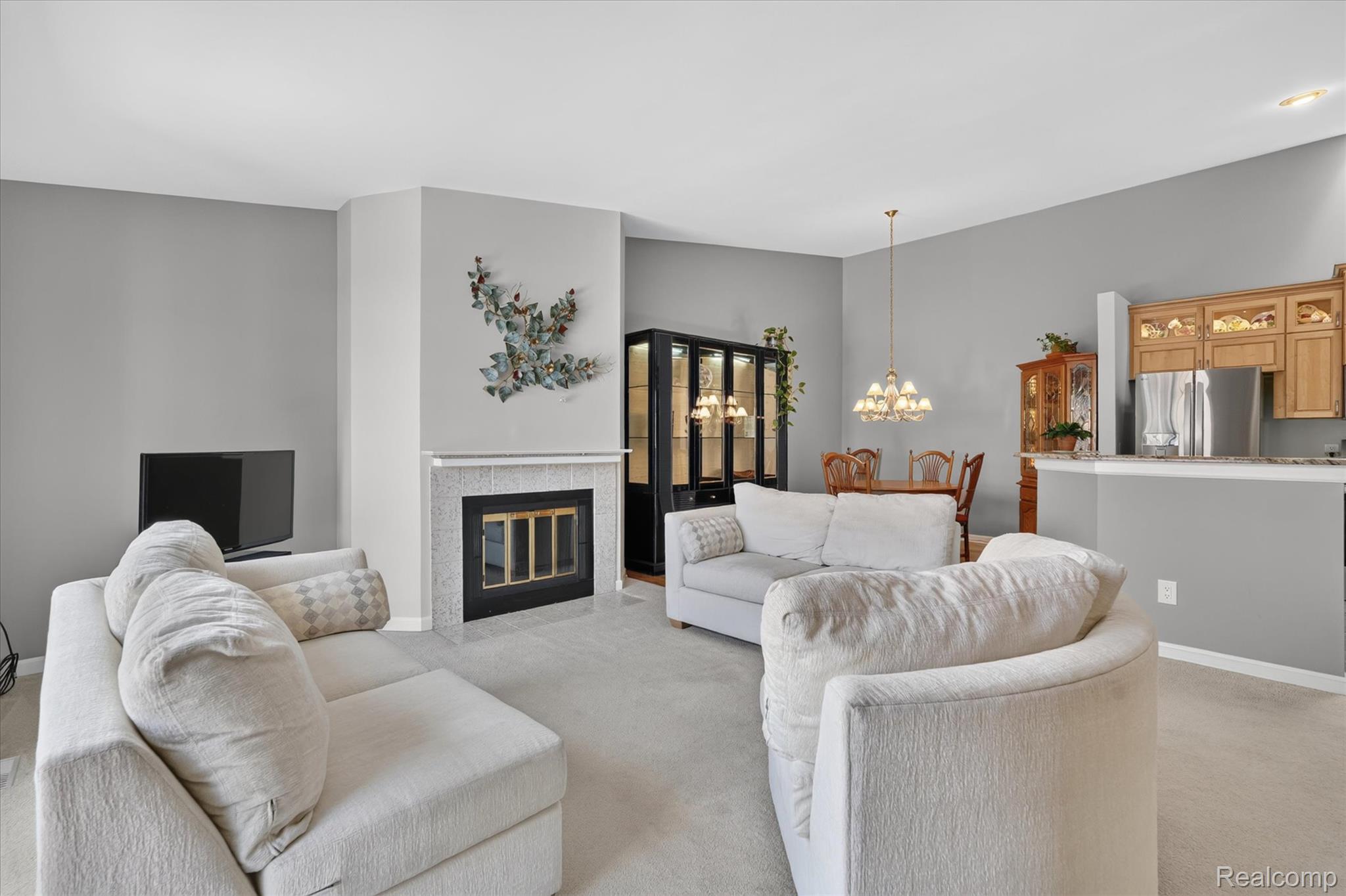 22076 Edgewater Novi, MI 48375 - Photo 8 of 47 06-22076-Edgewater-Windowstill.jpg