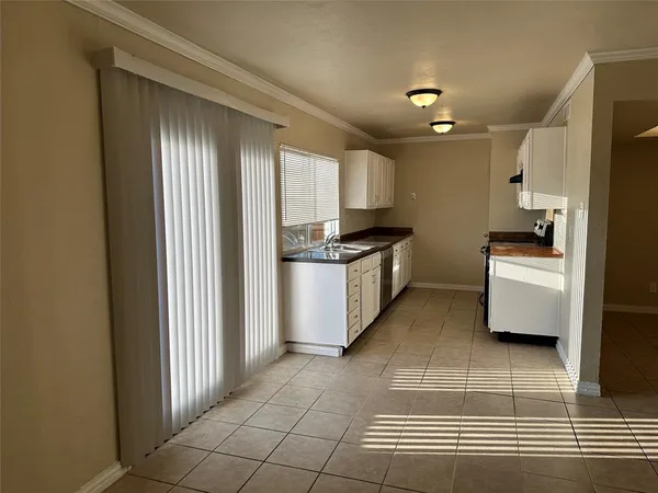 $2,295 | 1844 Stockton Trail, Plano, TX 75023
