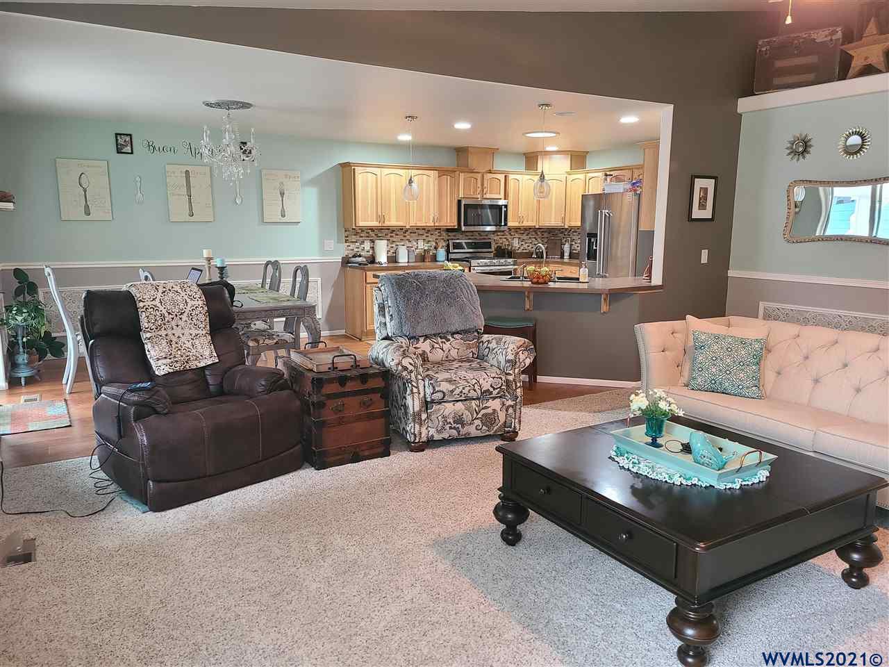 6216 Megan Street Northeast Albany, OR 97321 - Photo 13 of 25