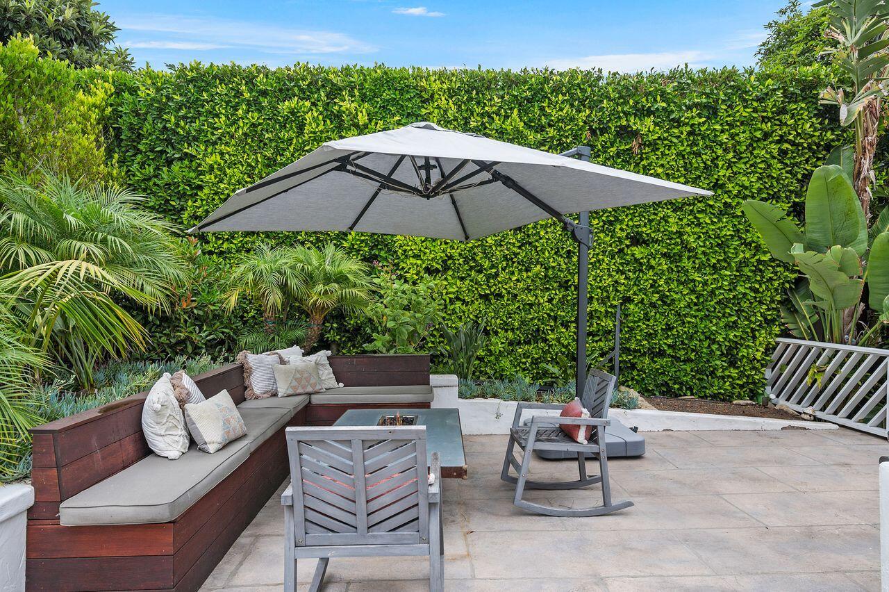 987 Cheltenham Road Santa Barbara, CA 93105 - Photo 22 of 26 Cheltenham987ExteriorFirepitArea