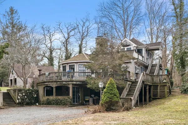 $999,000 | 20 Blue Shutters Lane, Falmouth, MA 02556