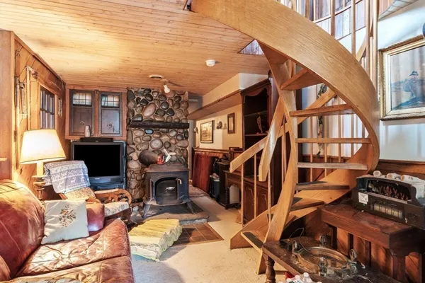 $999,000 | 20 Blue Shutters Lane, Falmouth, MA 02556
