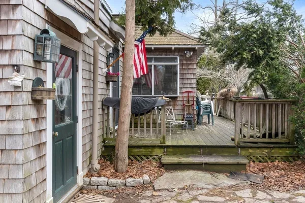$999,000 | 20 Blue Shutters Lane, Falmouth, MA 02556