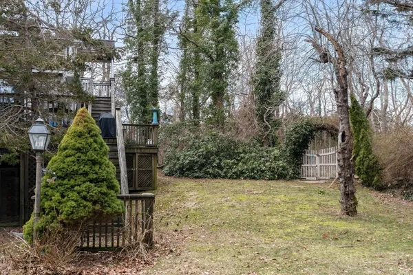 $999,000 | 20 Blue Shutters Lane, Falmouth, MA 02556