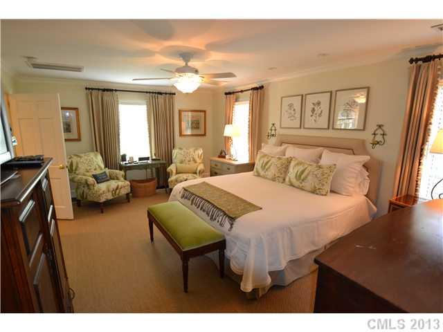 1541 South Wendover Road Charlotte, NC 28211 - Photo 12 of 16 Gallery Image 12