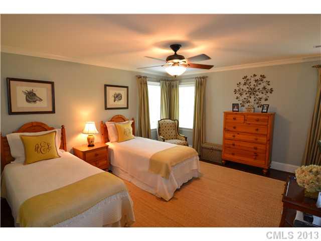 1541 South Wendover Road Charlotte, NC 28211 - Photo 13 of 16 Gallery Image 13