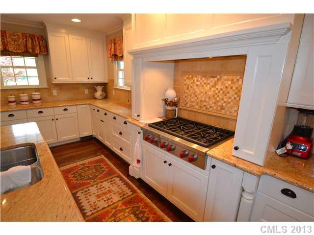1541 South Wendover Road Charlotte, NC 28211 - Photo 4 of 16 Gallery Image 4