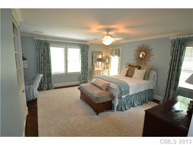 1541 South Wendover Road Charlotte, NC 28211 - Photo 10 of 16 Gallery Image 10