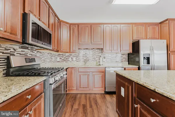 $445,000 | 16804 Nuttal Oak Place, Woodbridge, VA 22191
