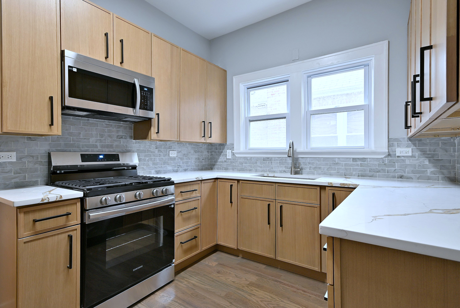 6424 Sinclair Avenue Berwyn, IL 60402 - Photo 26 of 56