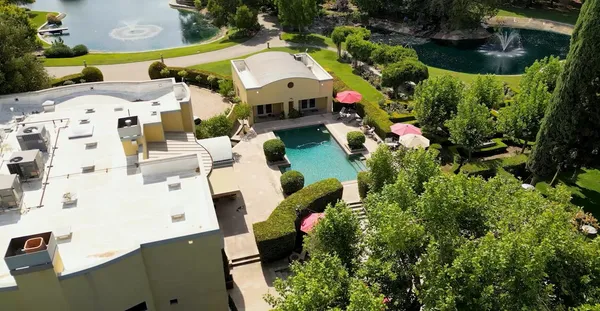 $3,450,000 | 12950 North Willow Avenue, Clovis, CA 93619