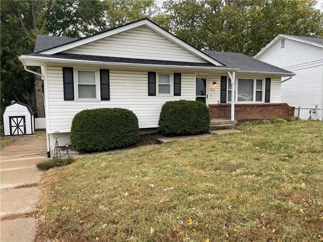 $275,000 | 7924 Northwest Milrey Drive, Kansas City, MO 64152
