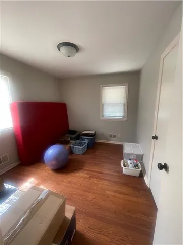 $275,000 | 7924 Northwest Milrey Drive, Kansas City, MO 64152