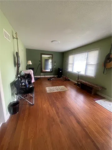 $275,000 | 7924 Northwest Milrey Drive, Kansas City, MO 64152