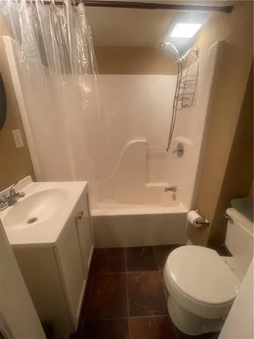 $275,000 | 7924 Northwest Milrey Drive, Kansas City, MO 64152