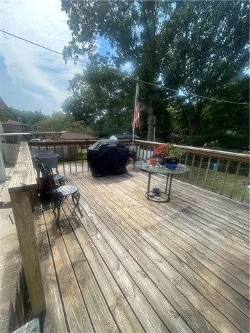 $275,000 | 7924 Northwest Milrey Drive, Kansas City, MO 64152