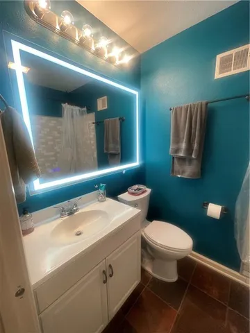 $275,000 | 7924 Northwest Milrey Drive, Kansas City, MO 64152