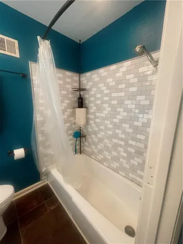 $275,000 | 7924 Northwest Milrey Drive, Kansas City, MO 64152