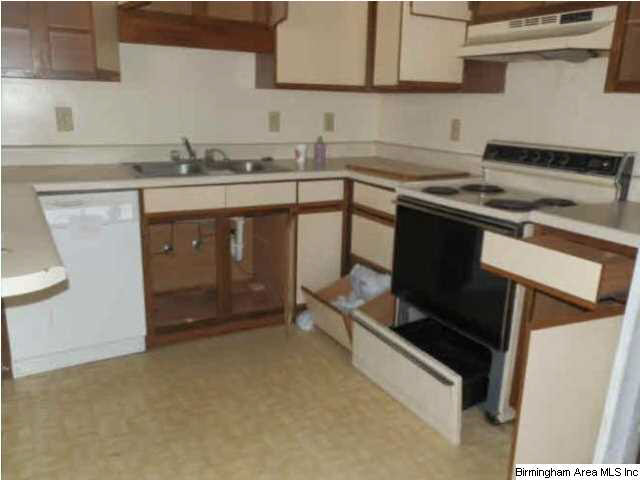 816 Willow Point, Unit 4 Anniston, AL 36206 - Photo 7 of 17