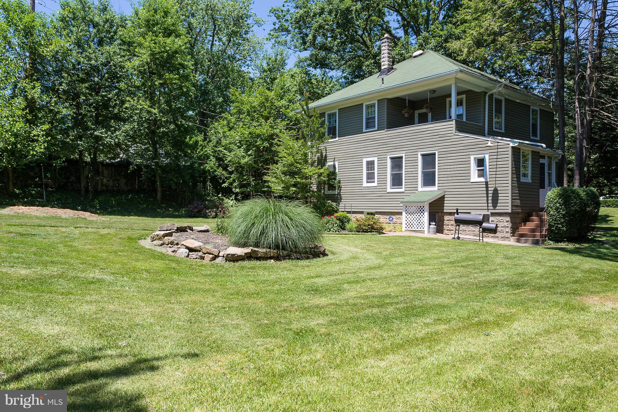 500 South Rolling Road Catonsville, MD 21228 - Photo 22 of 26 Exterior (Rear)