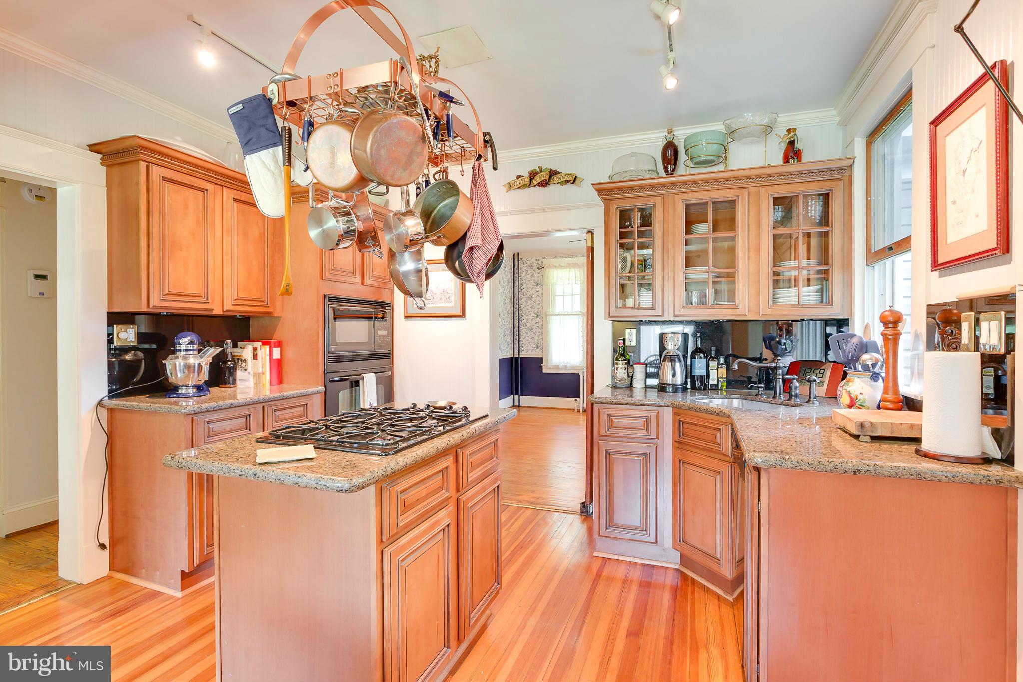 500 South Rolling Road Catonsville, MD 21228 - Photo 7 of 26 Kitchen
