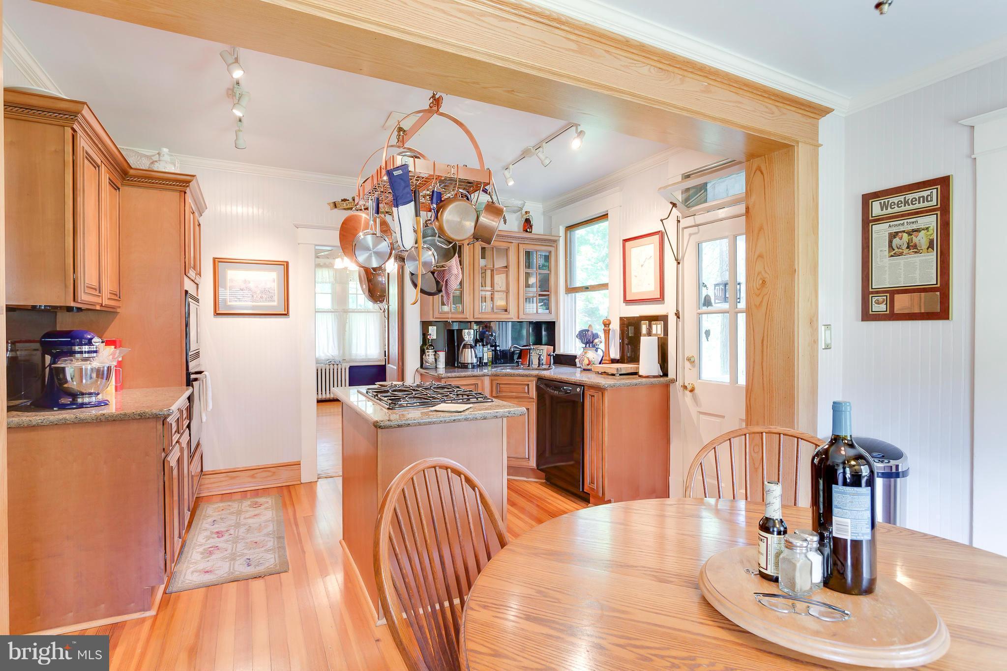 500 South Rolling Road Catonsville, MD 21228 - Photo 8 of 26 Kitchen