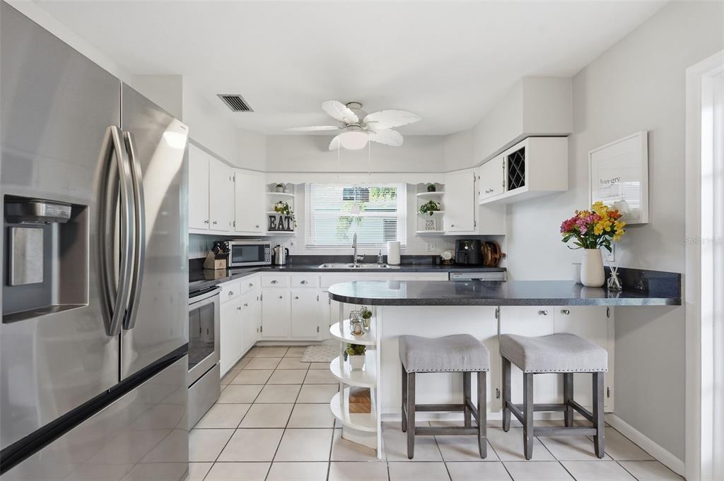 2140 Northeast Coachman Road Clearwater, FL 33765 - Photo 19 of 40